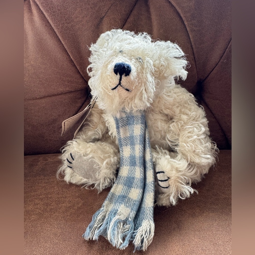 The Mohair Collection Juno Whatt Bearington #590054 Boyds bear winter